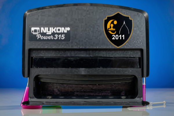 Carimbo automático Nykon Power 315 para assinatura com logotipo personalizado